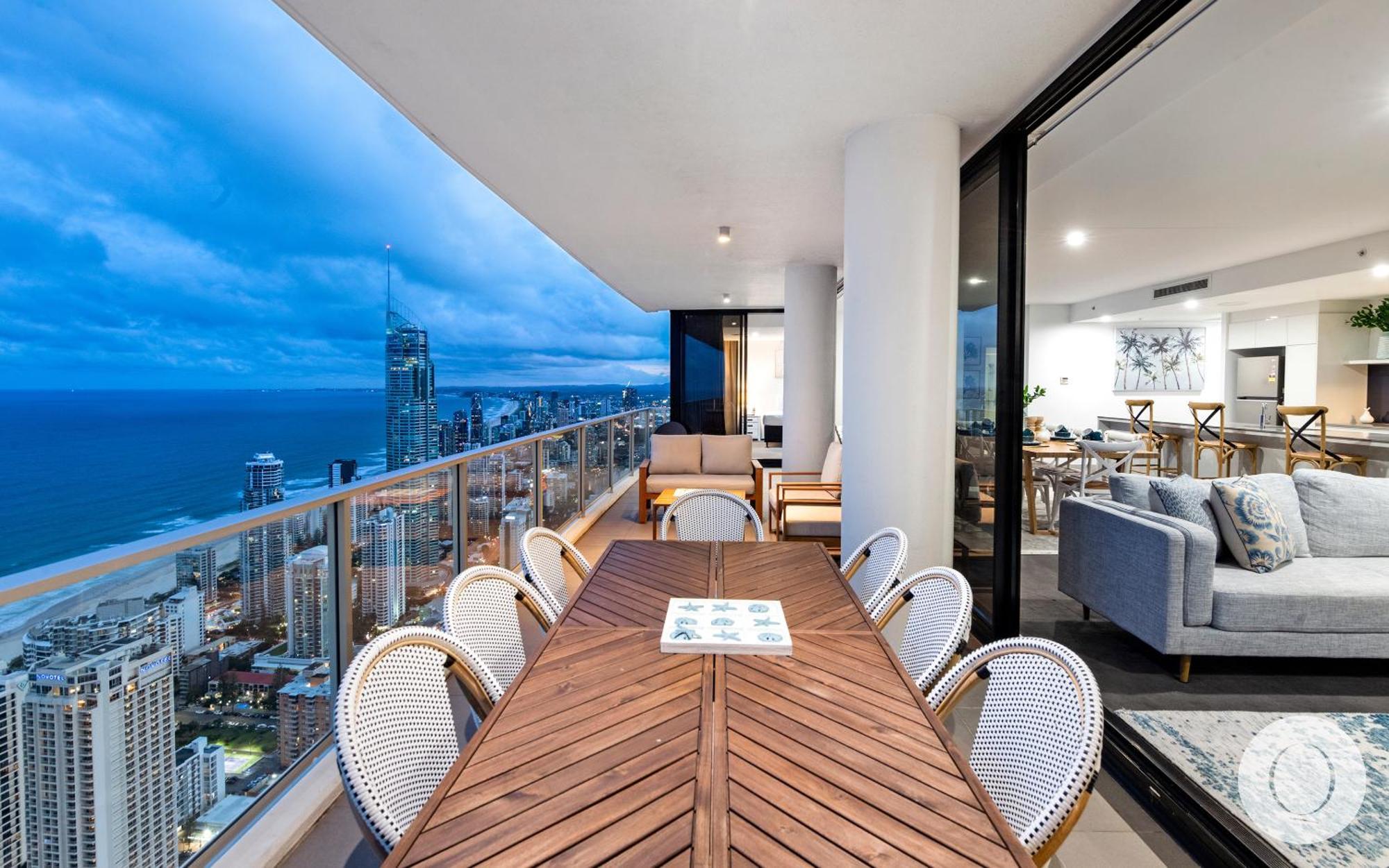 5 Bedroom Executive Sub Penthouse In The Heart Of Surfers With Full Ocean Views - Sleeps 12 - Circle On Cavill Amazing!! 黄金海岸 外观 照片